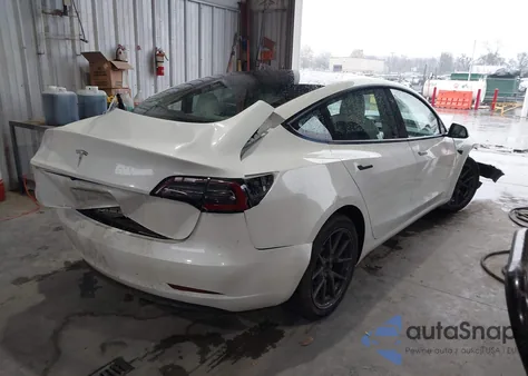 2023 Tesla Model 3 Rear-Wheel Drive z USA, uszkodzony, nr VIN 5YJ3E1EA7PF384280